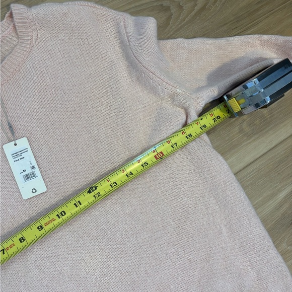 NWT Favorite Daughter Cashmere Crewneck Sweater Pale Pink - Picture 5 of 6